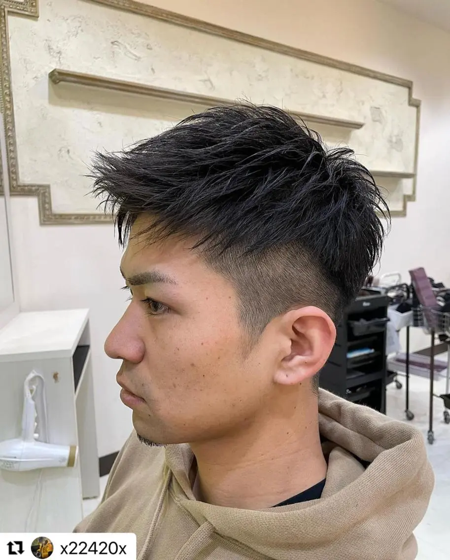 ショート カラー パーマ メンズ アップバング ツーブロック 黒髪 ショートヘア 🩷Eny terrace🩷のヘアスタイル