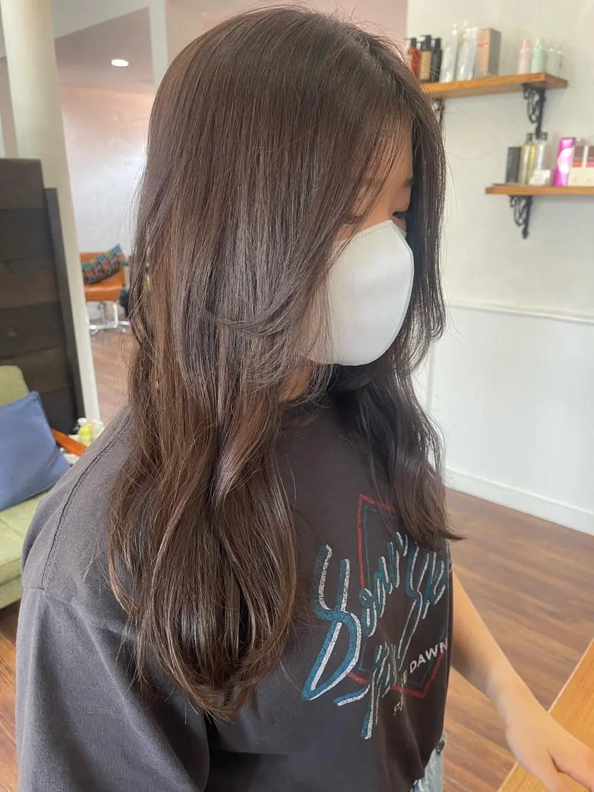 ロング 関根 沙季のヘアスタイル