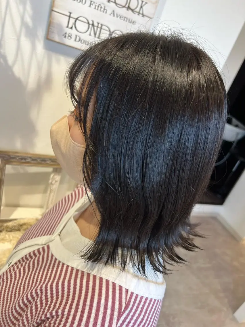 ミディアム カット ヘアカラー 井上 美春のヘアスタイル