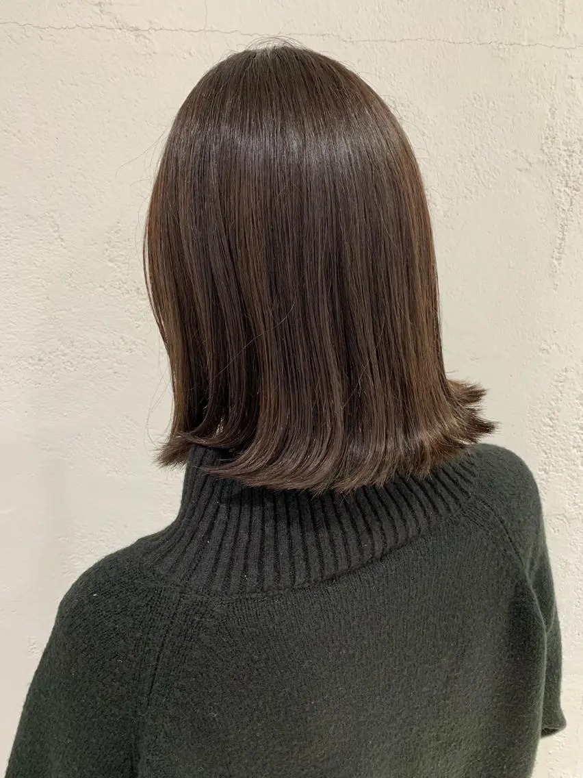ミディアム カラー アッシュ 透明感カラー グレージュ 🫧透明感カラー/ ボブ/小笠原汐海🪽のヘアスタイル