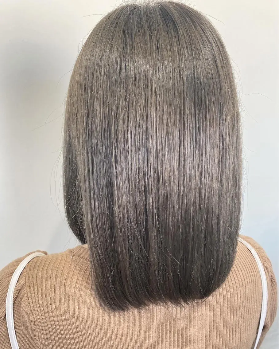 セミロング カラー 三戸 修平のヘアスタイル