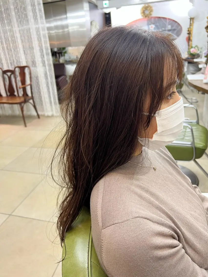 ロング 顔まわりレイヤー 顔周りカット レイヤーカット カット ヘアカラー 野崎 海翔のヘアスタイル