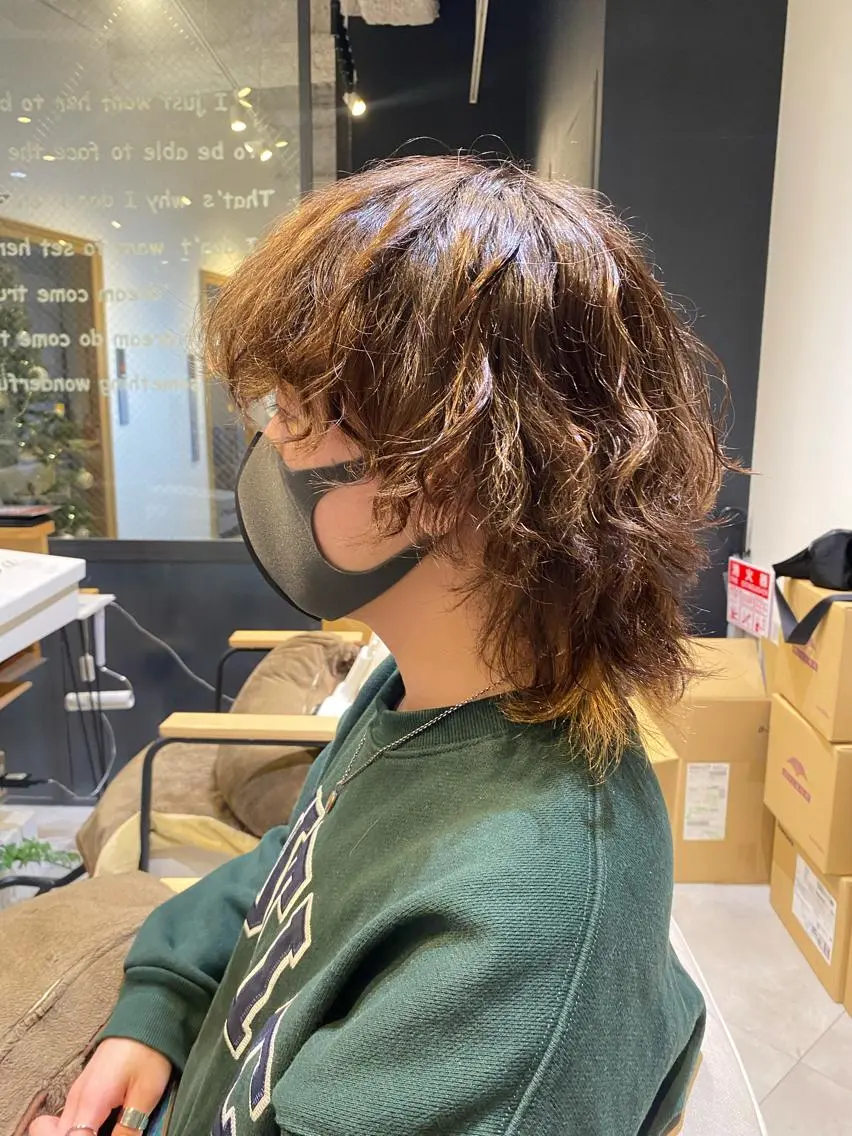 メンズ メンズパーマ メンズウルフカット ウルフカット 大阪ウルフカット ハッシュカットのヘアスタイル