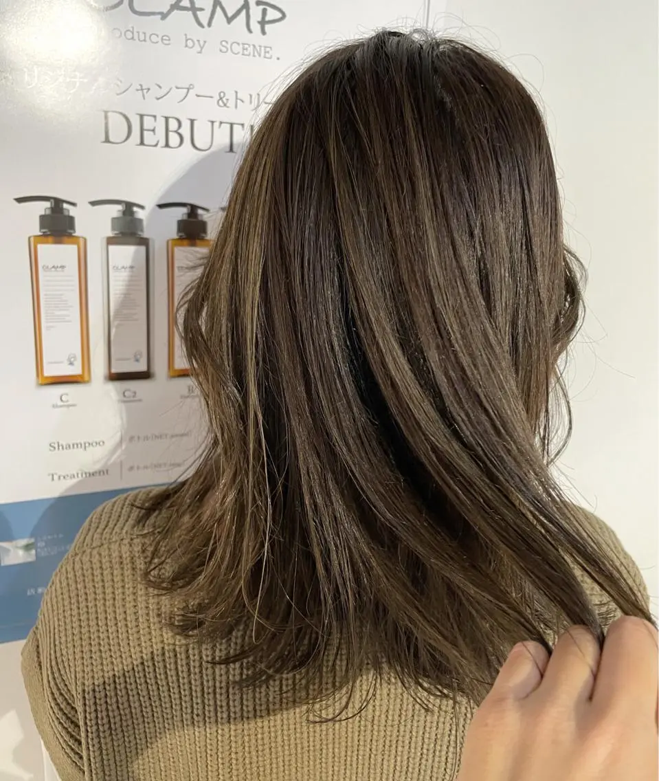 ミディアム カラー アディクシーカラー ヘアカラー トリートメント 🍊新宿南口🍊 ERINAのヘアスタイル