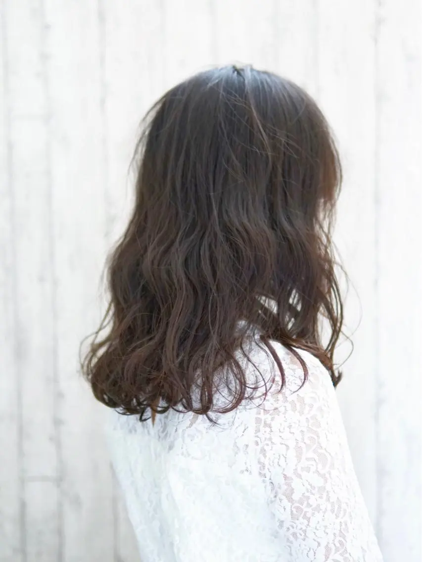 セミロング カラー パーマ ヘアアレンジ キッズ ネイル マツエク・マツパ ロングネイル 永野 良一のヘアスタイル