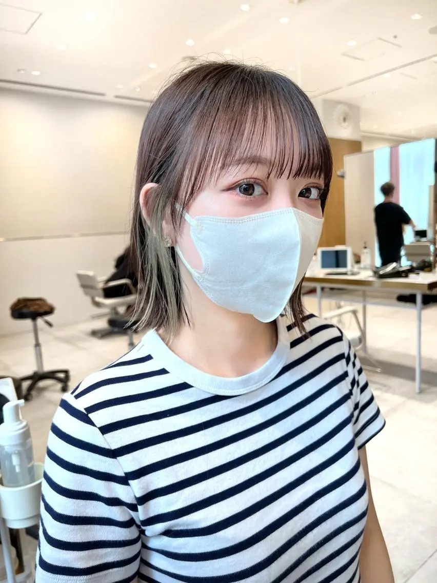 ミディアム カラー ベージュカラー 透明感カラー グレージュ ボブ カット ヘアカラー トリートメント レイヤー専門家 ダブルカラー修のヘアスタイル
