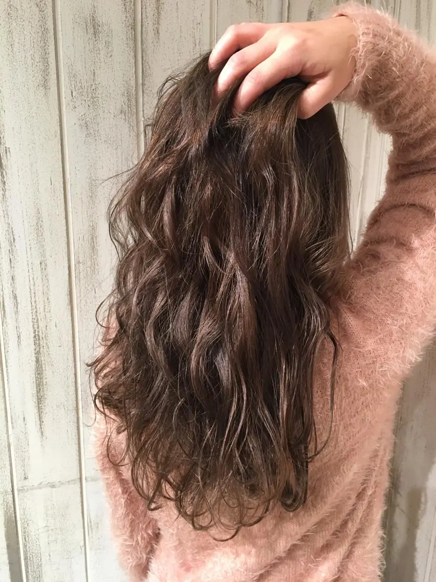 ロング カラー 透明感カラー グレージュ ハイライトカラー ハイライト 永井大樹✨ 透明感カラー✨のヘアスタイル