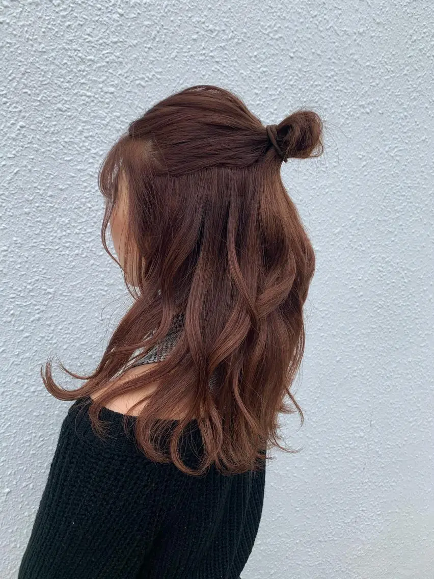 セミロング カラー ブラウンカラー オレンジ オレンジブラウン 菅沼 まみのヘアスタイル