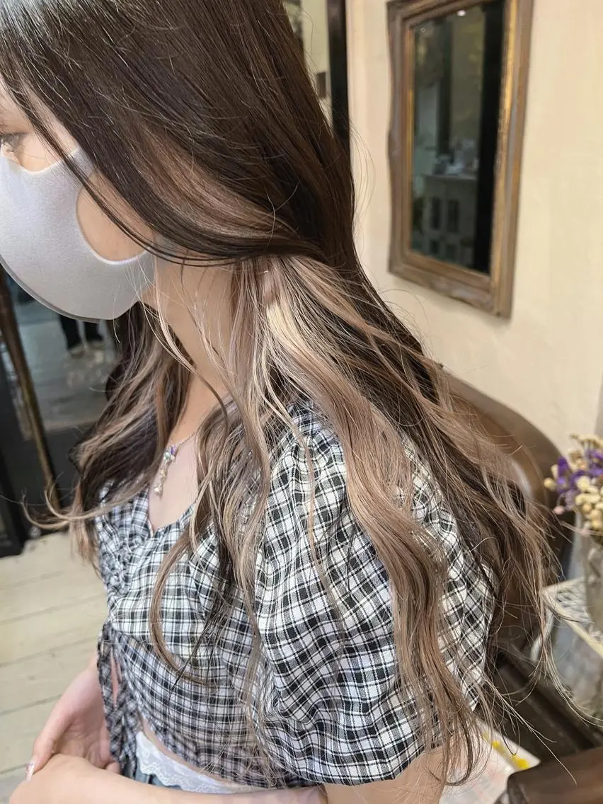 ロング カラー ブリーチ ケアブリーチ 透明感カラー 抜きっぱなしブロンド /ハイトーン/カナタのヘアスタイル