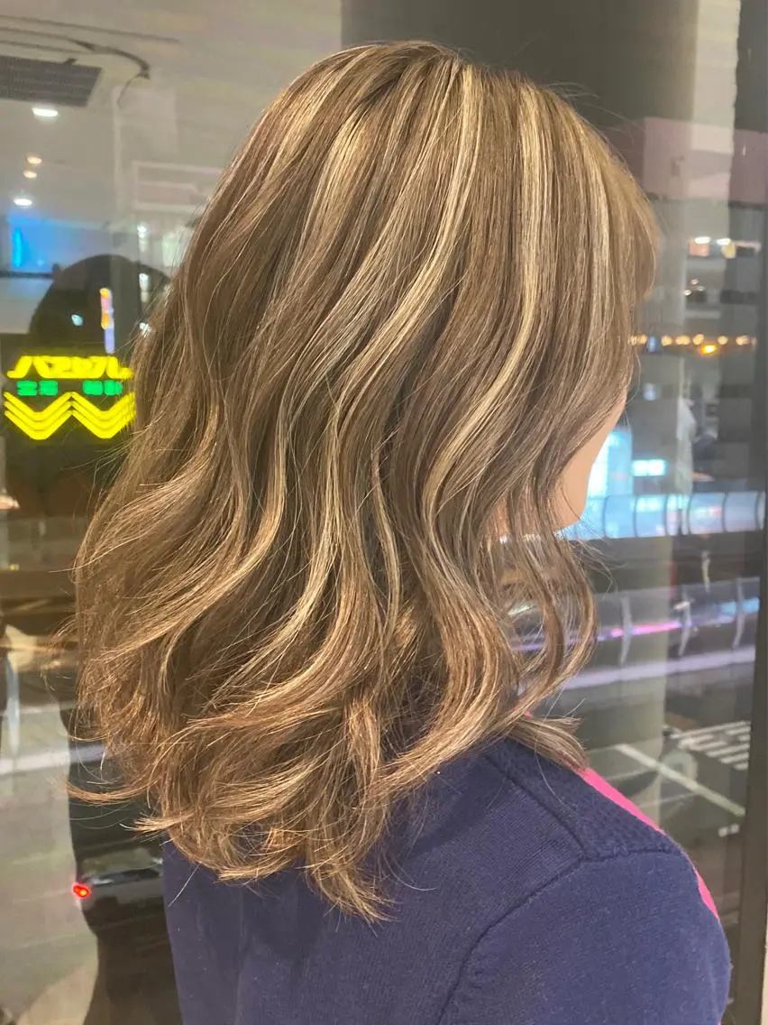 セミロング カラー welring hair salonのヘアスタイル