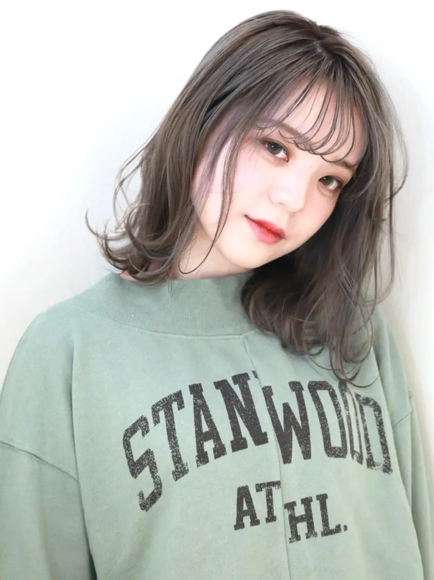 ミディアム カラー グレージュ メンズヘア特化 崎田 成人のヘアスタイル