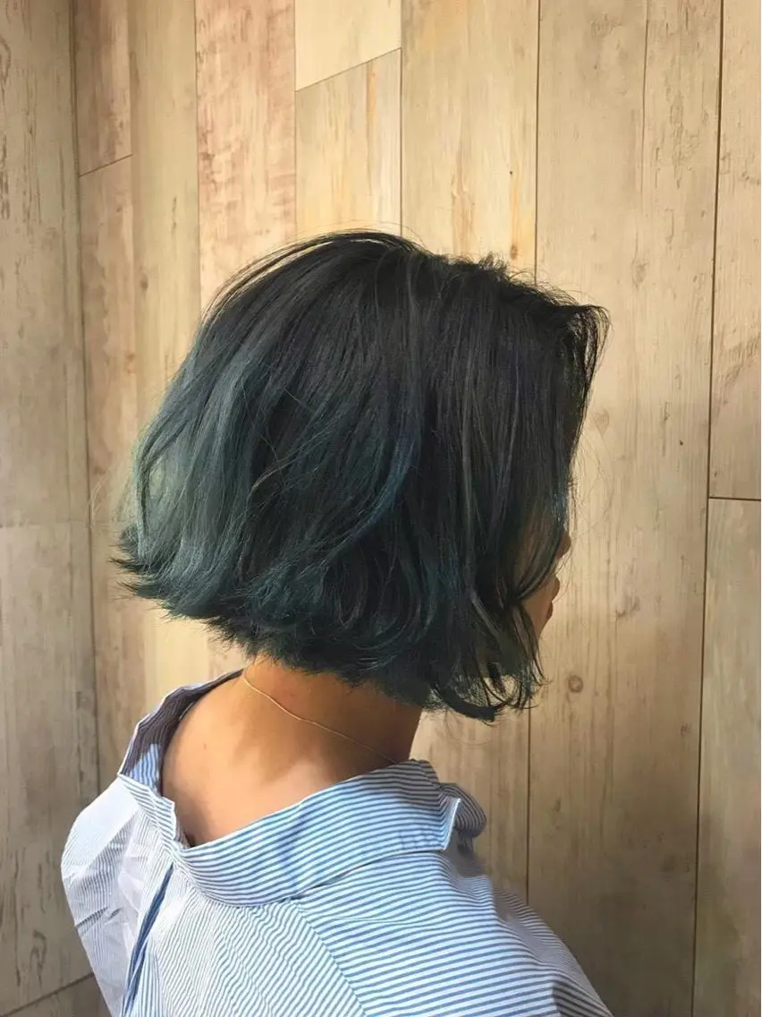 ショート カラー repose日本橋 室町のヘアスタイル