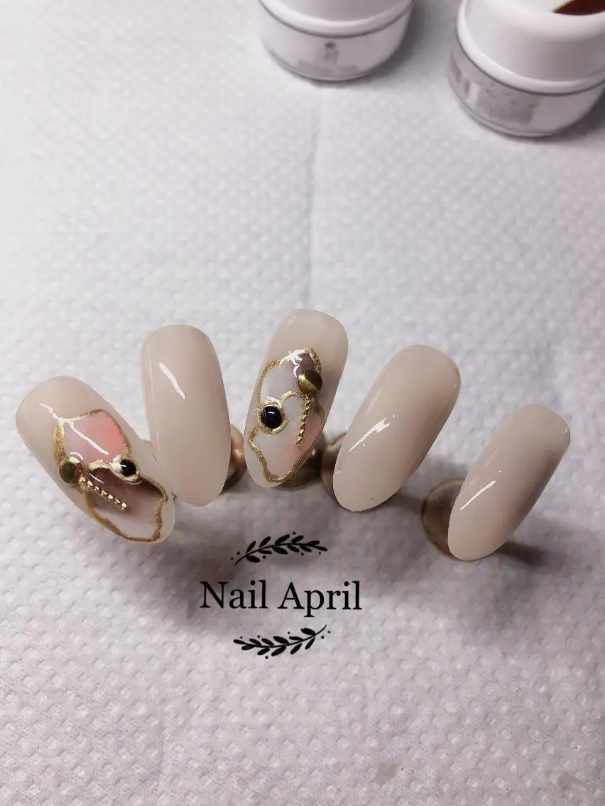 ネイル ニュアンスネイル April Nailのネイルデザイン