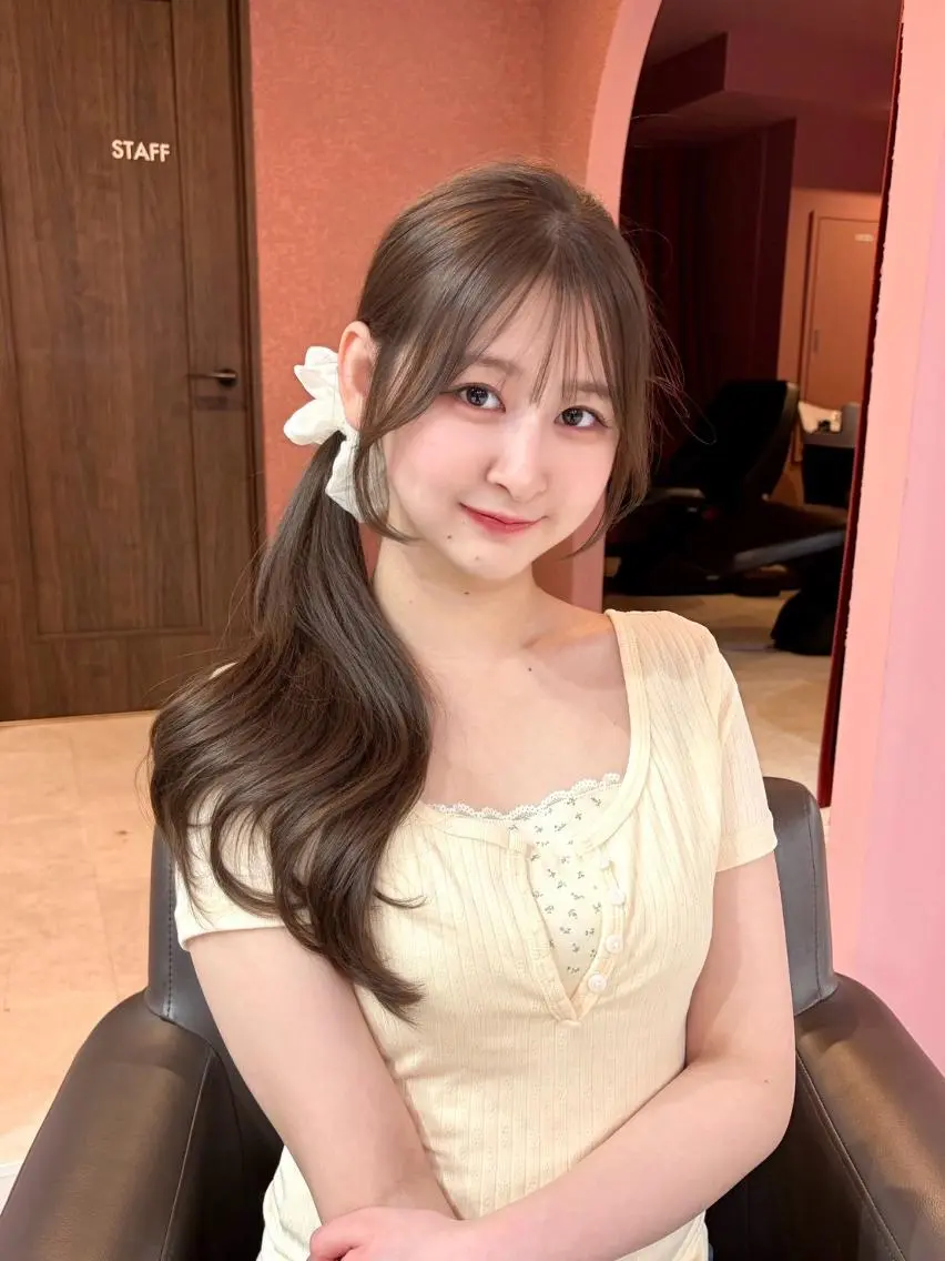 カラー ロング ベージュカラー ブリーチ ブルーカラー ブルージュ 透明感カラー カット ヘアカラー トリートメント クロスパーマ/前髪 縮毛 木串楽人のヘアスタイル