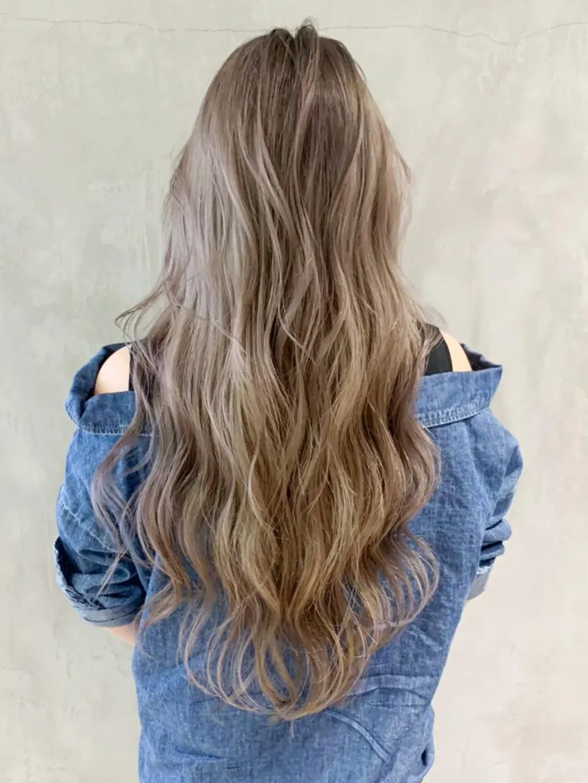 セミロング カラー パーマ ヘアアレンジ グレージュ ハイライトカラー ハイライト ITbyALBUM 浦和店のヘアスタイル