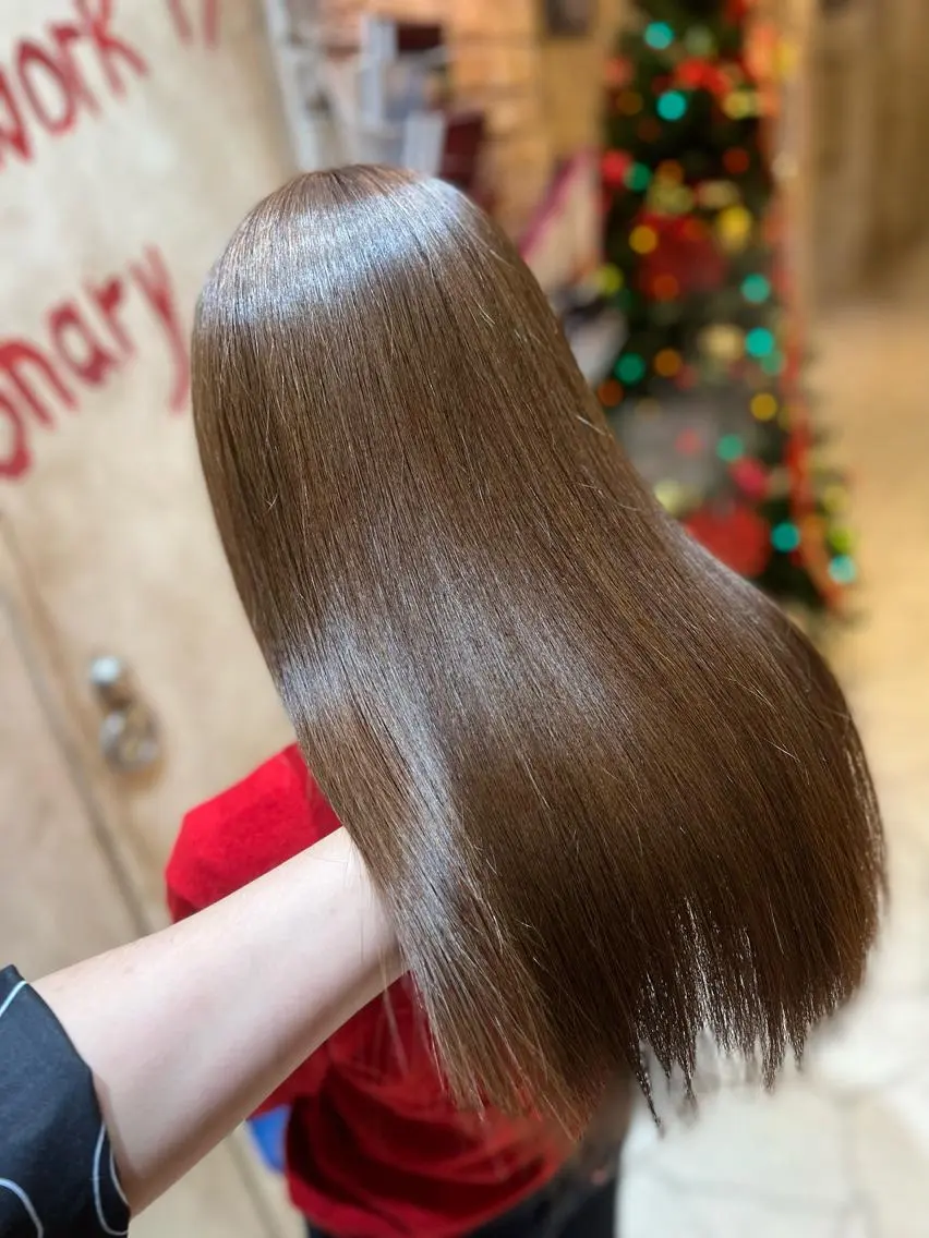セミロング カラー カット ヘアカラー トリートメント 艶髪🫧髪質改善 縮毛矯正✨影山湧市のヘアスタイル