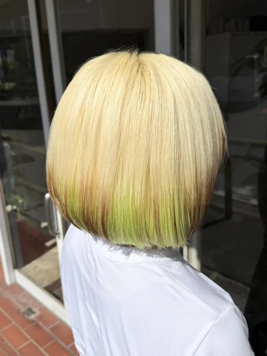 ショート ニューモナ 来来亭堺白鷺店前のヘアスタイル