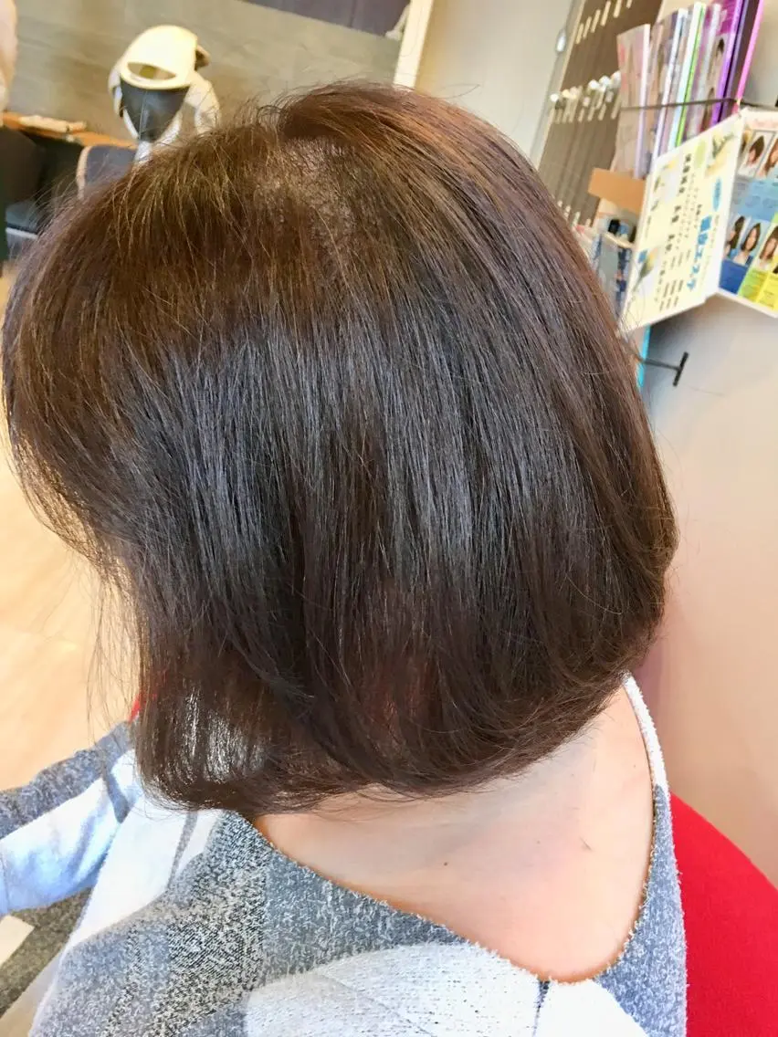 ミディアム カラー コンドウ サラのヘアスタイル