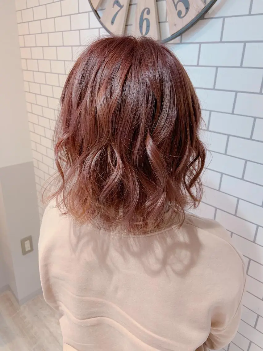 ミディアム カラー ヘアアレンジ ベージュカラー ブリーチ イルミナカラー ピンクカラー ピンクベージュ 韓国hair🦋 Nanaのヘアスタイル