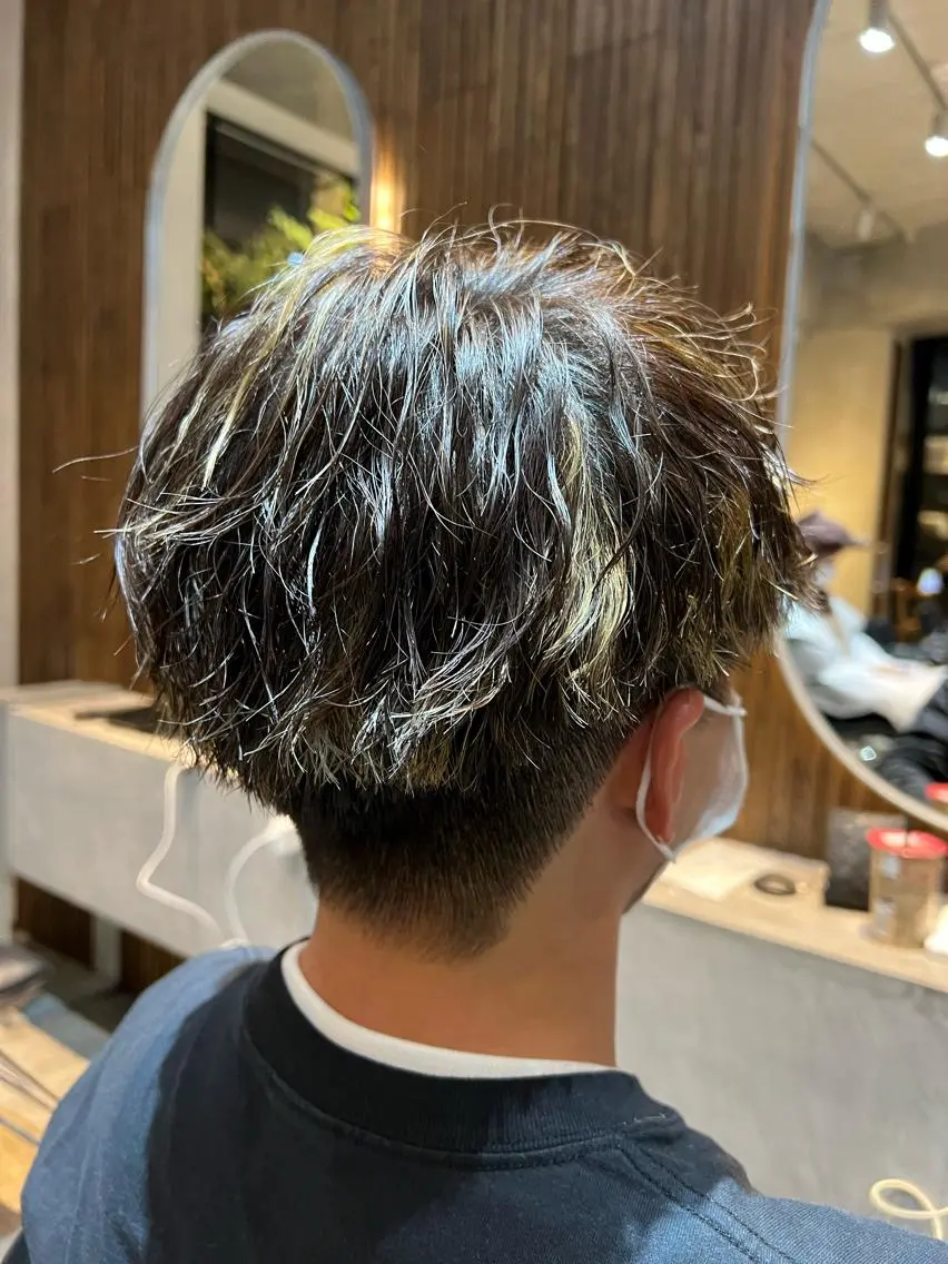 ショート パーマ メンズ カット パーマ トリートメント 波巻きスパイラルパー マ/シャドウパーマ駿のヘアスタイル