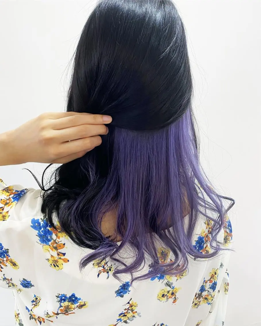 セミロング カラー インナーカラー パープルカラー カット ヘアカラー WATANABE MISAKIのヘアスタイル
