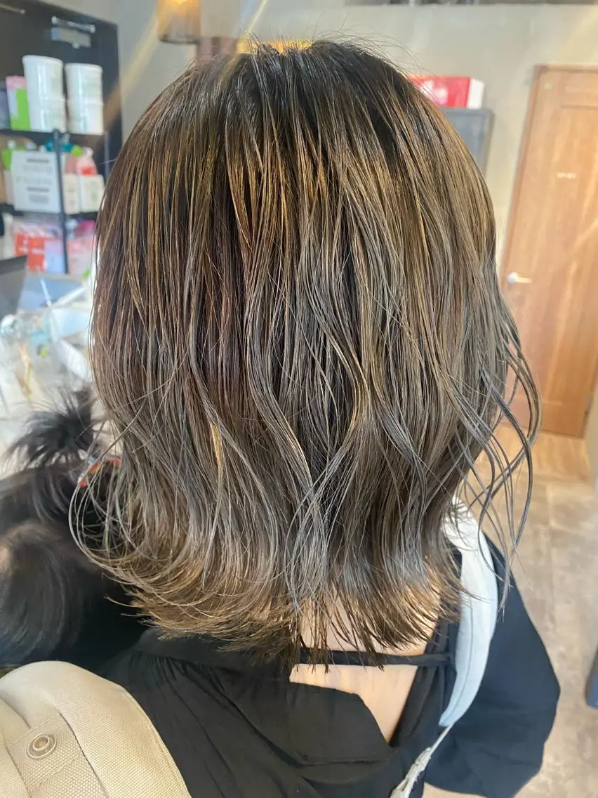 ミディアム ヘアカラー トリートメント sail hairのヘアスタイル