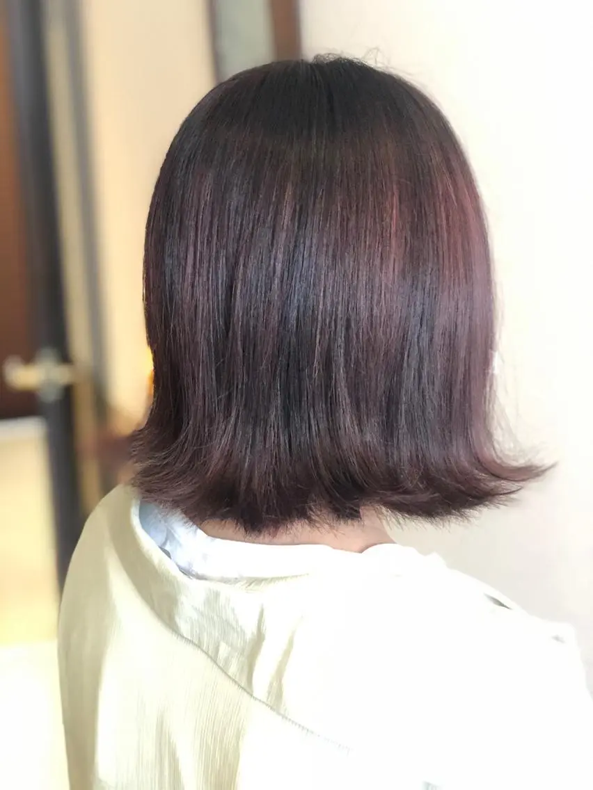 ミディアム カラー ハイライトカラー バイオレットカラー ハイライト 嶌田 沙紀のヘアスタイル