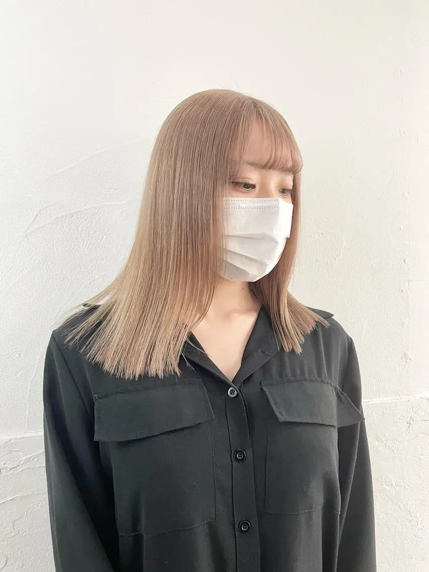セミロング カラー ベージュカラー ミルクティーベージュ カット ヘアカラー トリートメント ヘアセット ハイトーン×レイヤー /遠藤将太のヘアスタイル