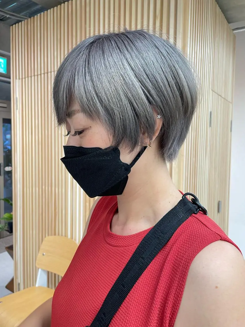 ショート カラー ヘアカラー 似合わせ レイヤー須川のヘアスタイル
