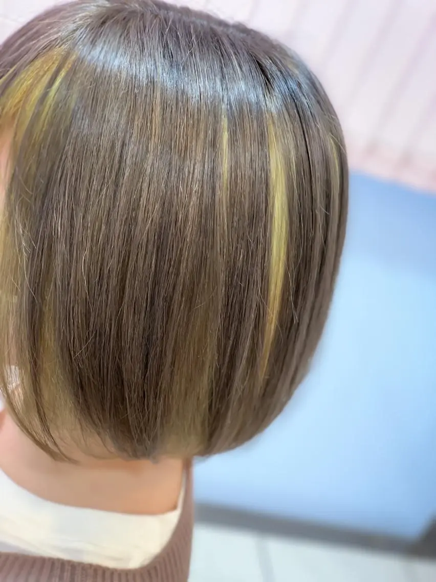 ショート カラー デザインカラー イエローカラー ボブ カット ヘアカラー 大間 礼真のヘアスタイル