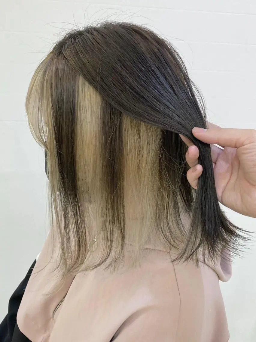 ミディアム fumika推しカラ ー/デザインカラーのヘアスタイル