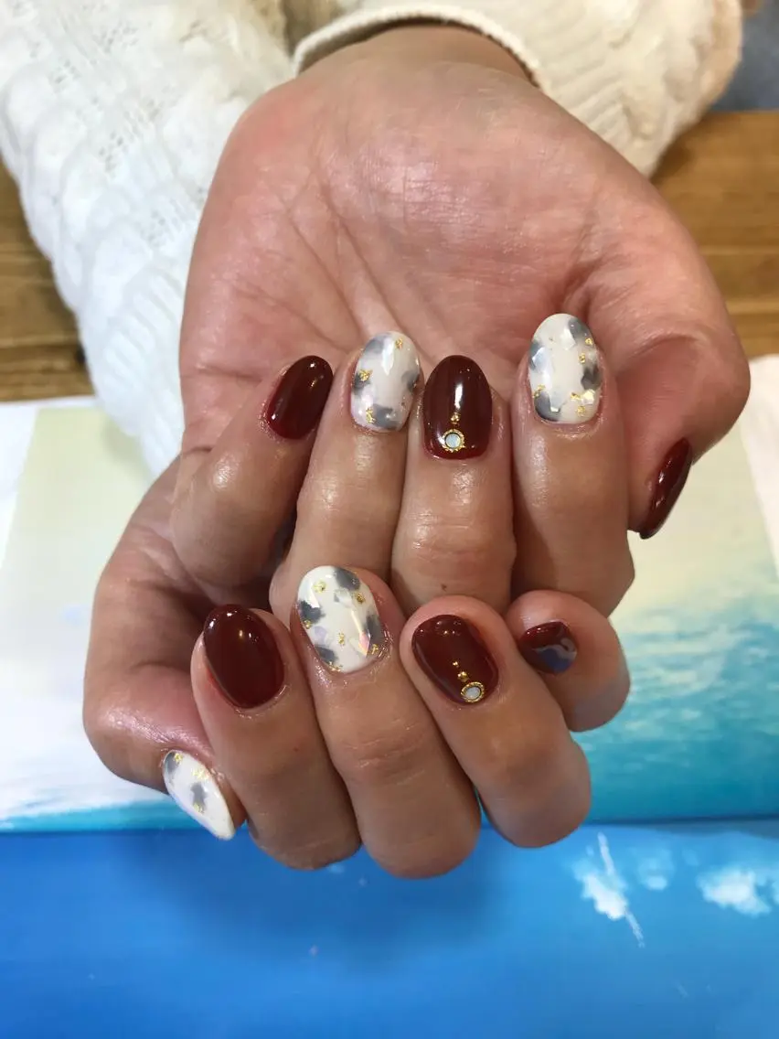 ネイル べっ甲ネイル ”salon" そりまちゆうこのネイルデザイン