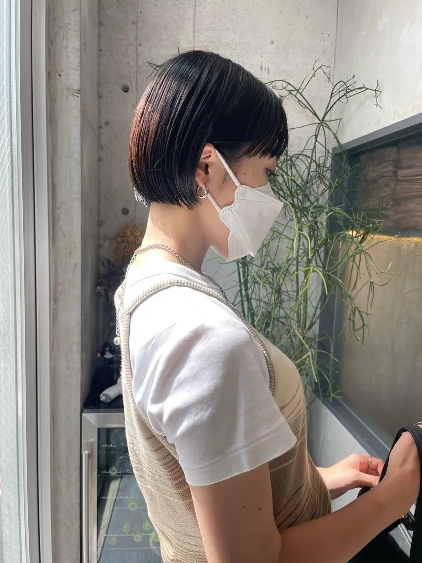 ミディアム カット 佐伯 和佳のヘアスタイル