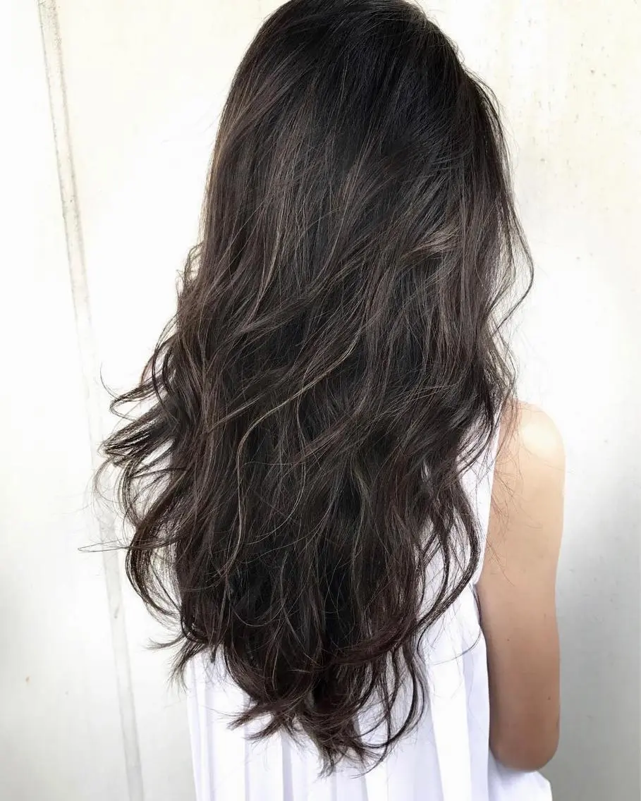 ロング カラー グレージュ ハイライトカラー ハイライト 中塚 義人のヘアスタイル