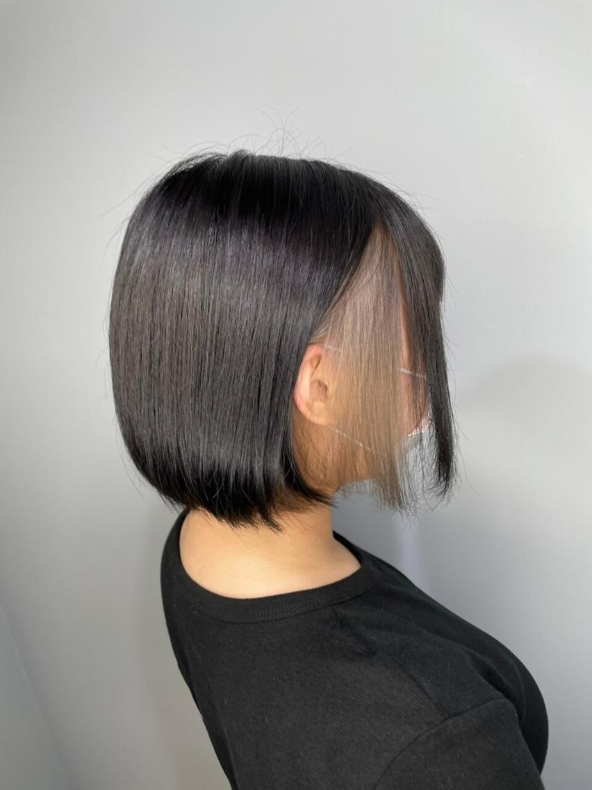 ショート ミストバング ボブ 天使の羽バング・フェザーバング ハイライト ショートヘア トップスタイリスト ✨KIRIKA中野✨のヘアスタイル