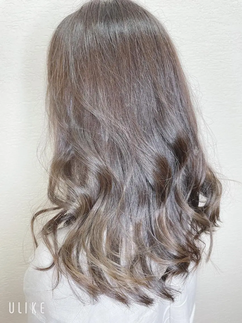 ロング カラー アッシュ アッシュグレー アッシュグレージュ グレージュ ヘアカラー ❣️モードケイズ塚口 和田一将のヘアスタイル
