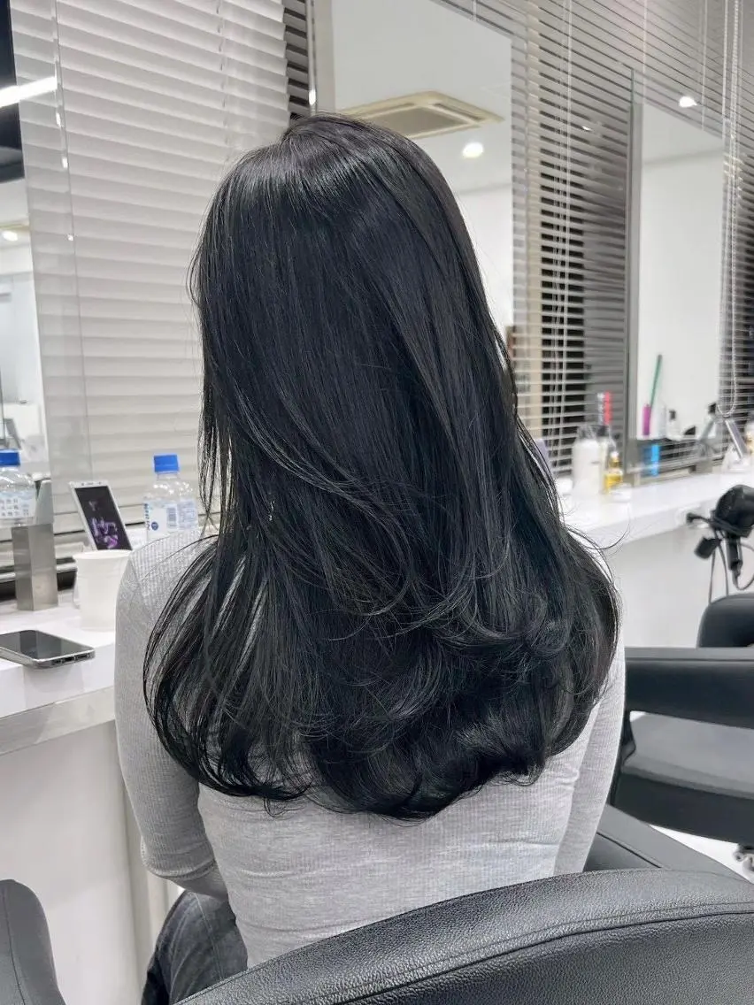 カラー 赤み消し🏹上品甘め トレンドカラー/横浜のヘアスタイル