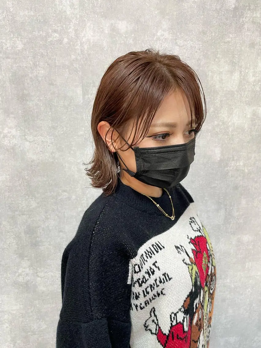 ショート 切りっぱなしボブ ショートボブ ハンサムショート 丸みショート アッシュ カット ヘアカラー トリートメント モテ髪/ボブ/ショー ト/アダチフウトのヘアスタイル