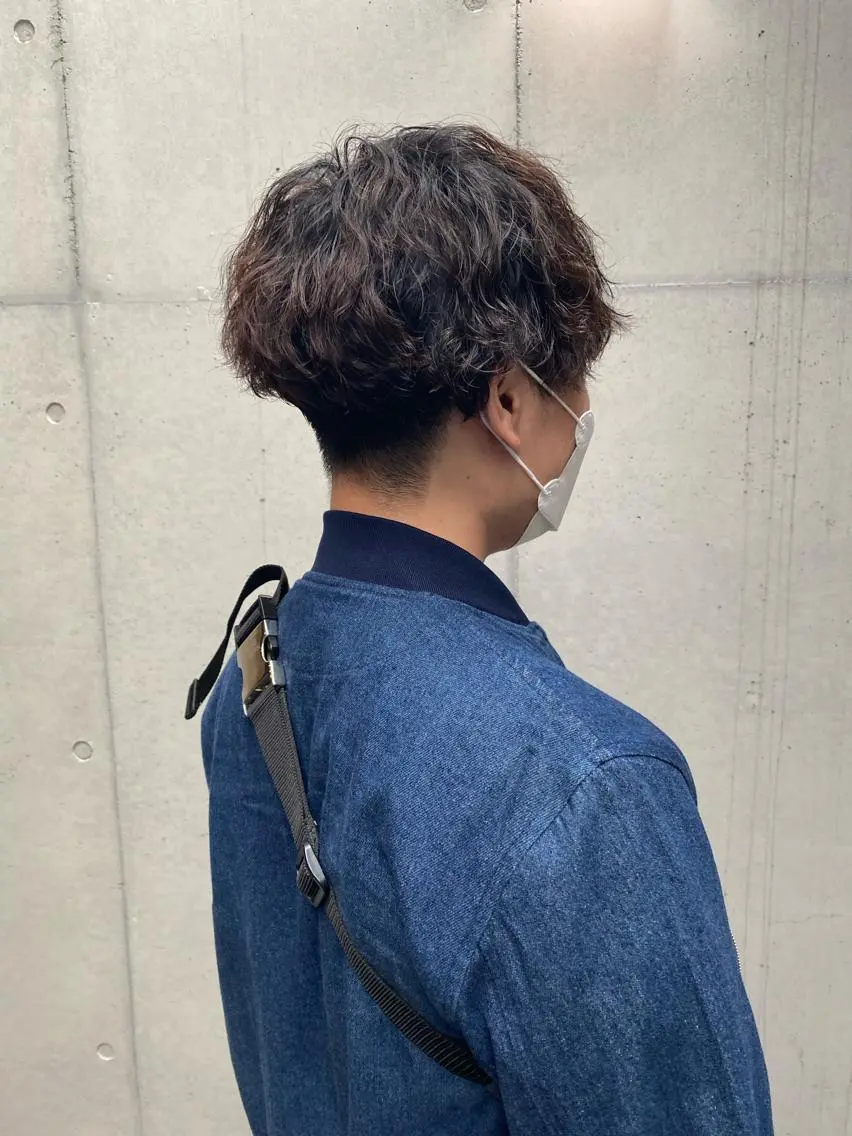 パーマ メンズ メンズパーマ ✨透明感カラー✨ 🦖佐々木未来🦕のヘアスタイル