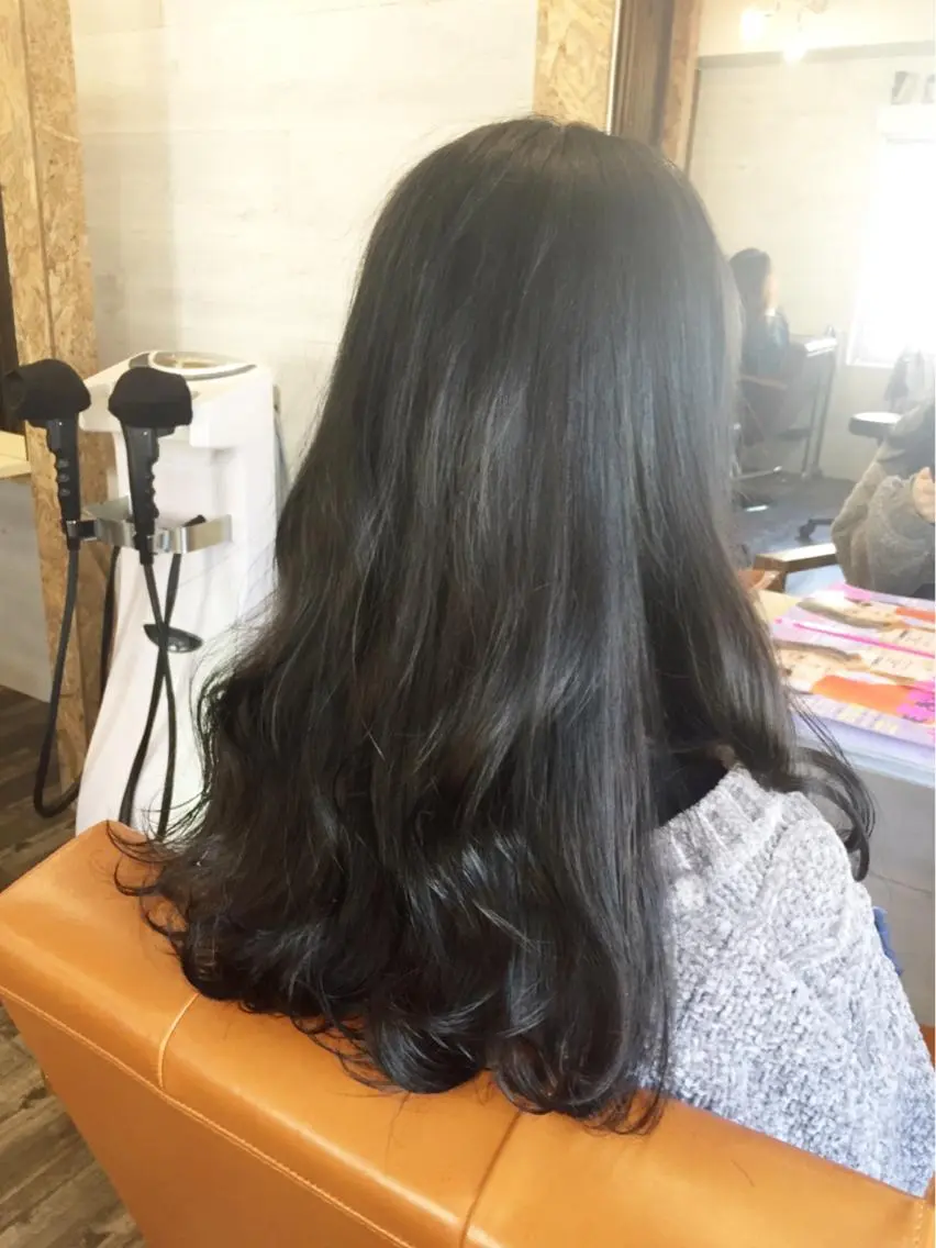 ロング カラー 黒髪 ブリーチ natsu fujinoのヘアスタイル