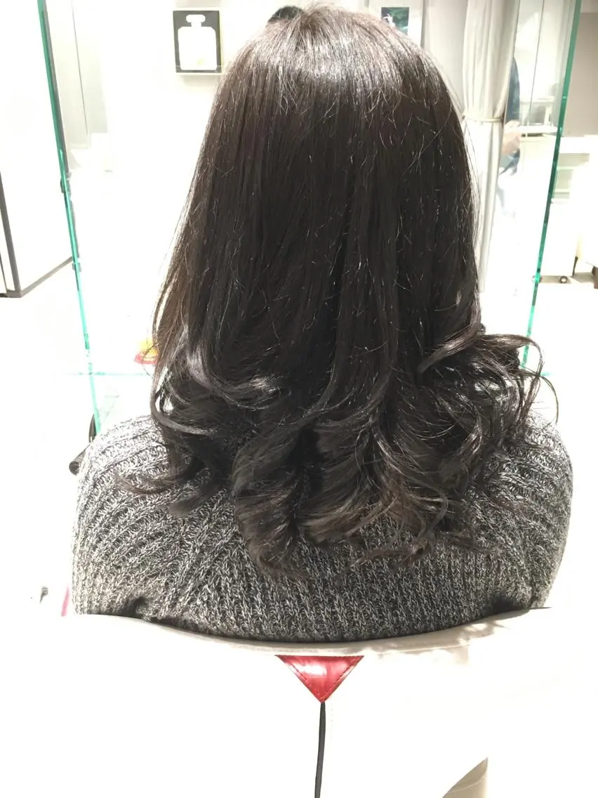 カラー カット ヘアカラー トリートメント ERIKO Tのヘアスタイル
