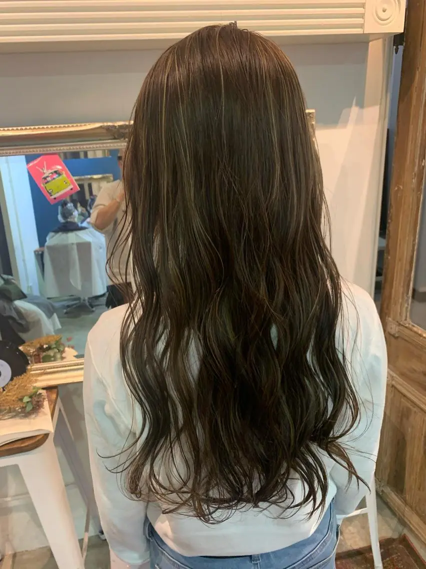 ロング ハイライト ヘアカラー トリートメント ヘッドスパ ヘアセット 大宮/山口 竣也のヘアスタイル
