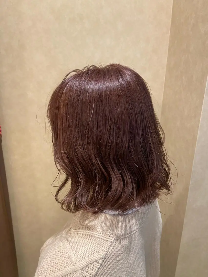 ミディアム カラー ブラウンカラー ピンクカラー ピンクブラウン 小林 亜紀のヘアスタイル