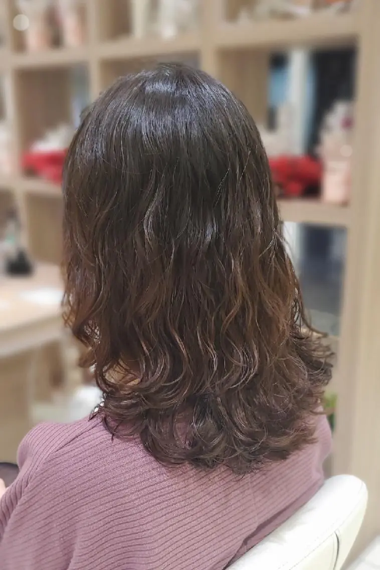 ロング カット パーマ トリートメント 鶴見で縮毛矯正なら 田中 瞬のヘアスタイル
