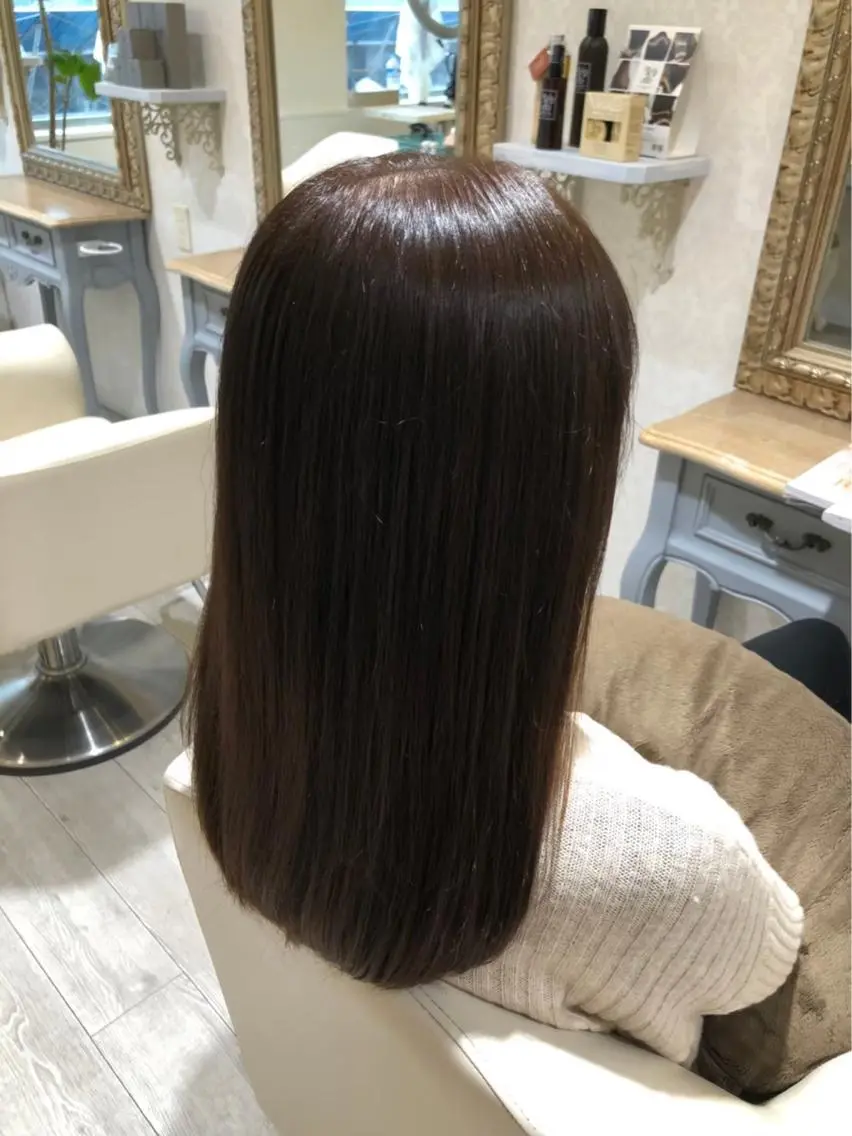 ミディアム カラー うたな .のヘアスタイル