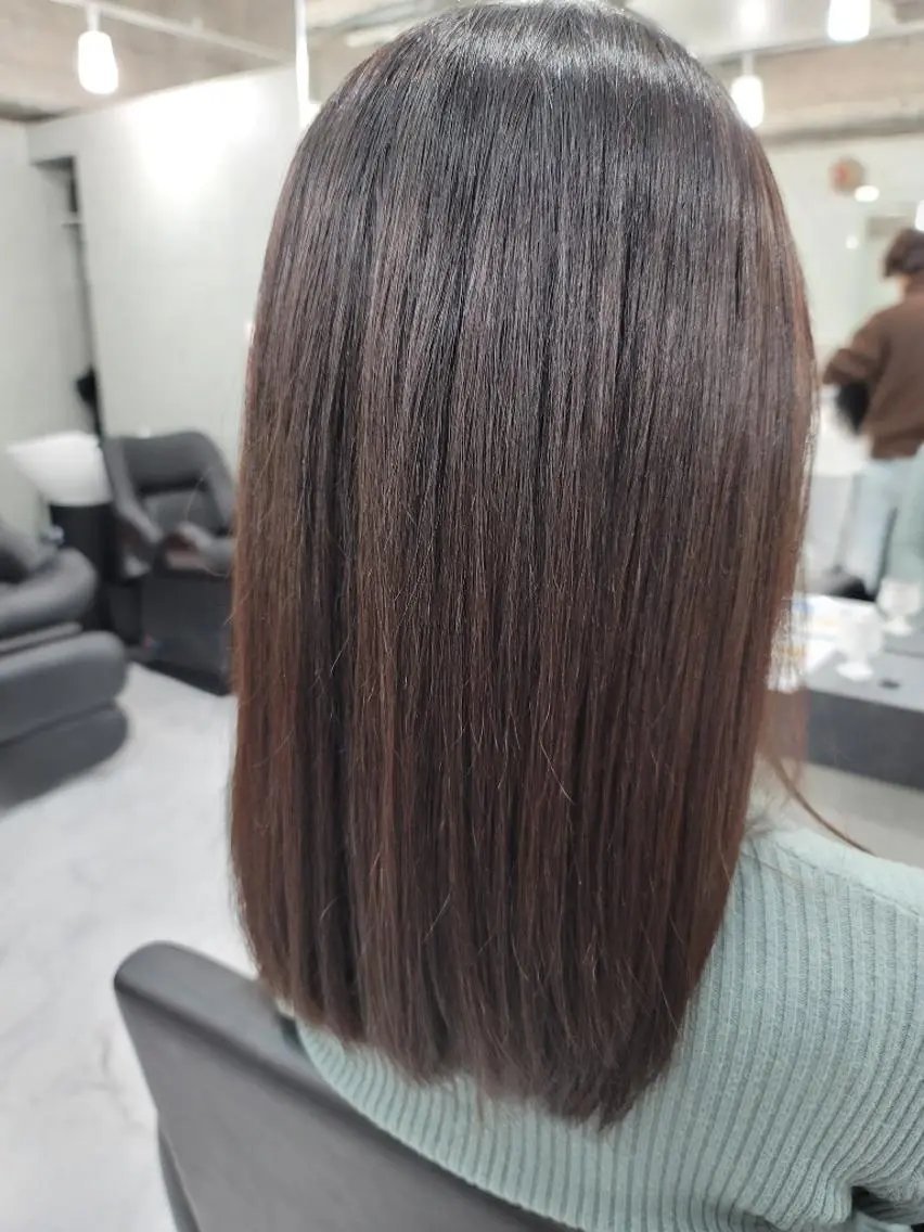 セミロング カラー ❇️安達 優心❇️ レイヤー/艶髪特化のヘアスタイル