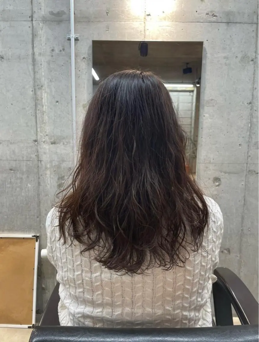 セミロング パーマ Lowha_ageo 💐Fuzukiのヘアスタイル