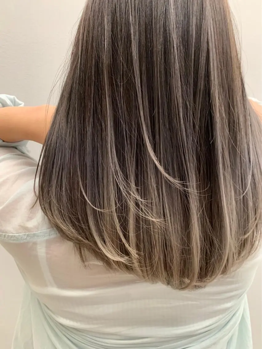 セミロング ハイライト 髪質改善 小顔カット 韓国ヘア🕊村上 ののこ🕊のヘアスタイル