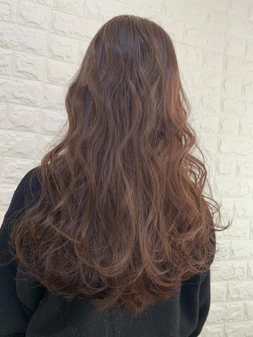 ロング カラー カット ヘアカラー 福森 みずきのヘアスタイル