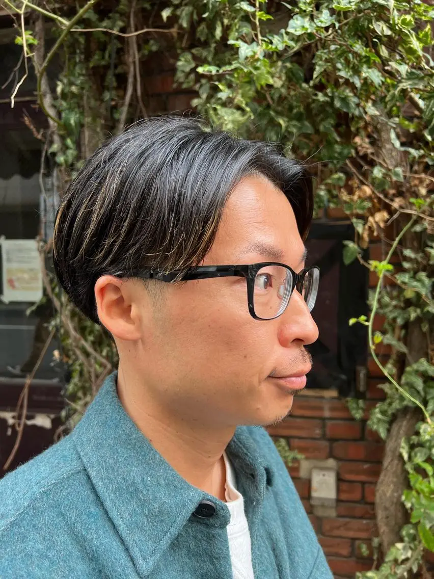 ショート カラー メンズ センターパート メンズハイライト ハイライトカラー ハイライト カット Shouei  のヘアスタイル